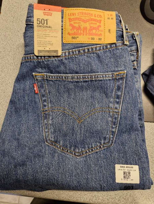 Levis 501 jeans