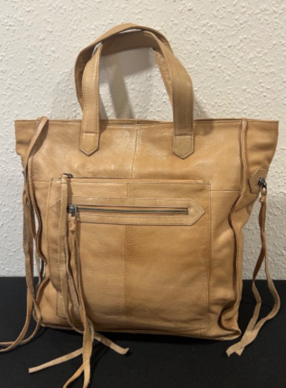 Beige taske