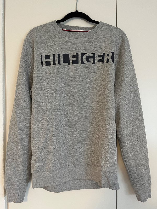 Tommy Hilfiger sweatshirt