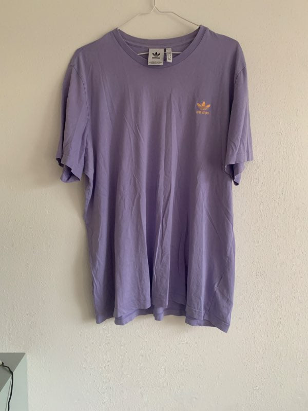 Adidas tshirt