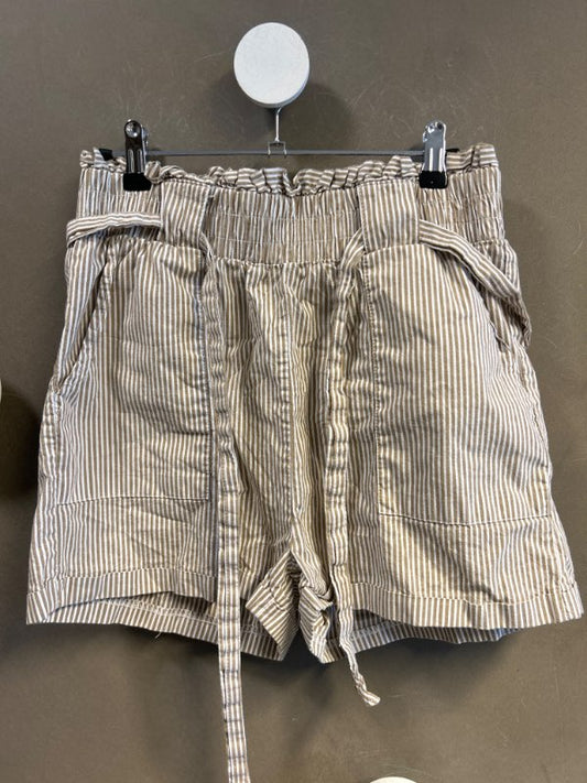 Only stribet shorts