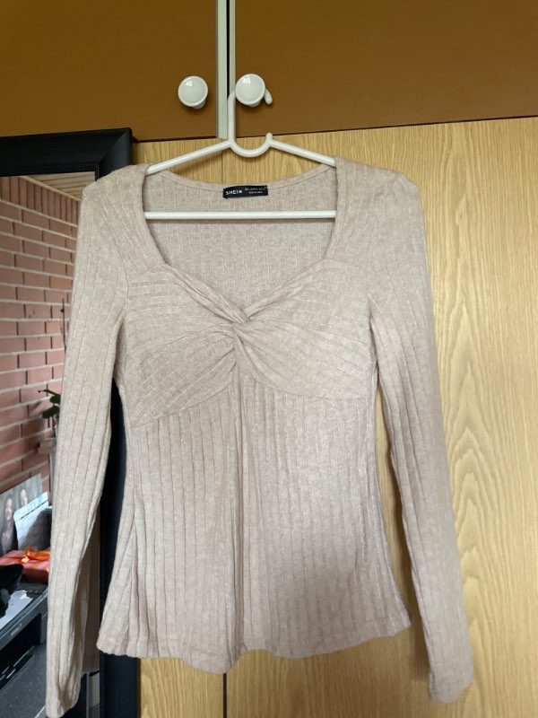 Beige bluse fra Shein