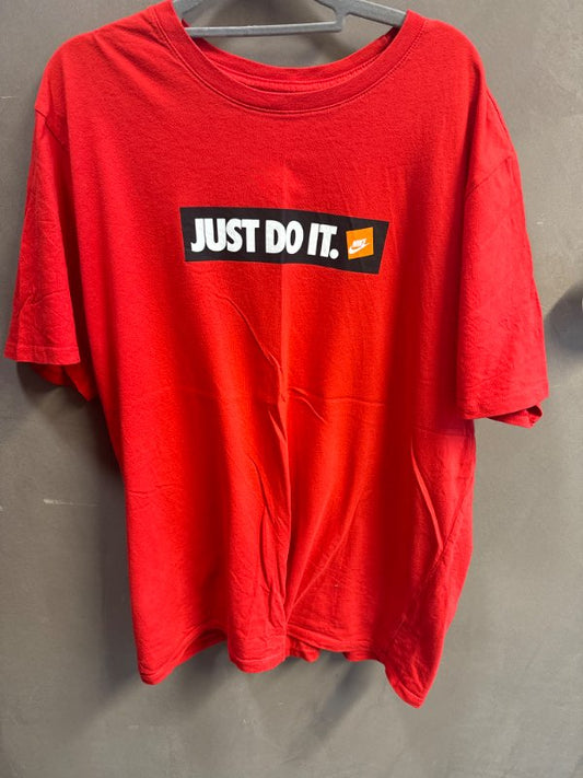 Nike tee