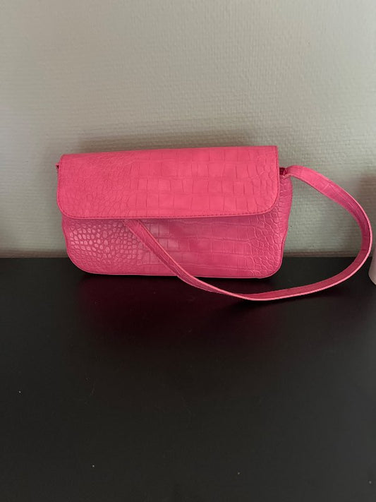 Pink taske